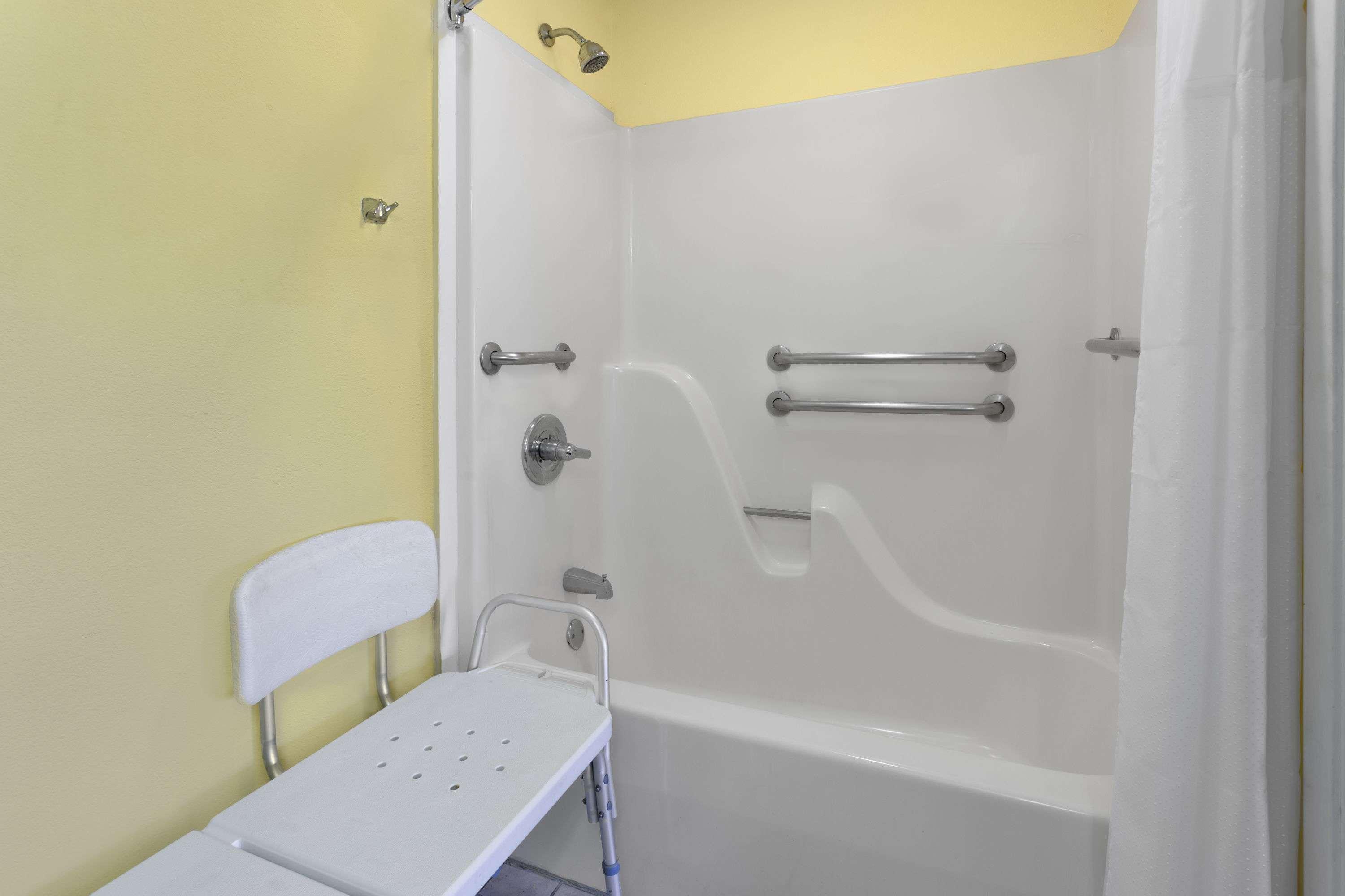 Motel Super 8 By Wyndham Breaux Bridge Zewnętrze zdjęcie
